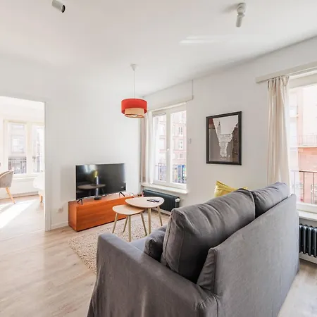 アパート Le Strasbourgeois - Appt 60m² - 6 Voyageurs ストラスブール